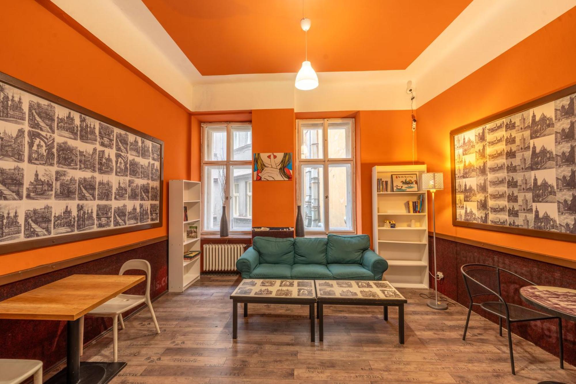 Best Spot Hostel Prag Exteriör bild